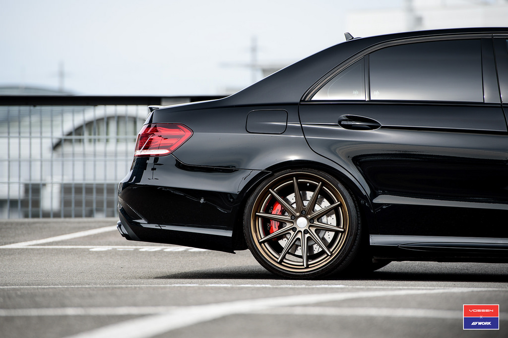photo 4 Mercedes-Benz E-Class custom wheels Vossen VWS-1 20x9.0, ET , tire size X R20. 20x10.5 ET 