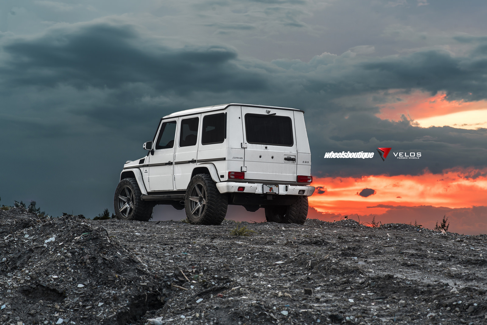 photo 2 Mercedes-Benz AMG G63 custom wheels Velos  S6 22x12.0, ET , tire size 375/45 R22. x ET 