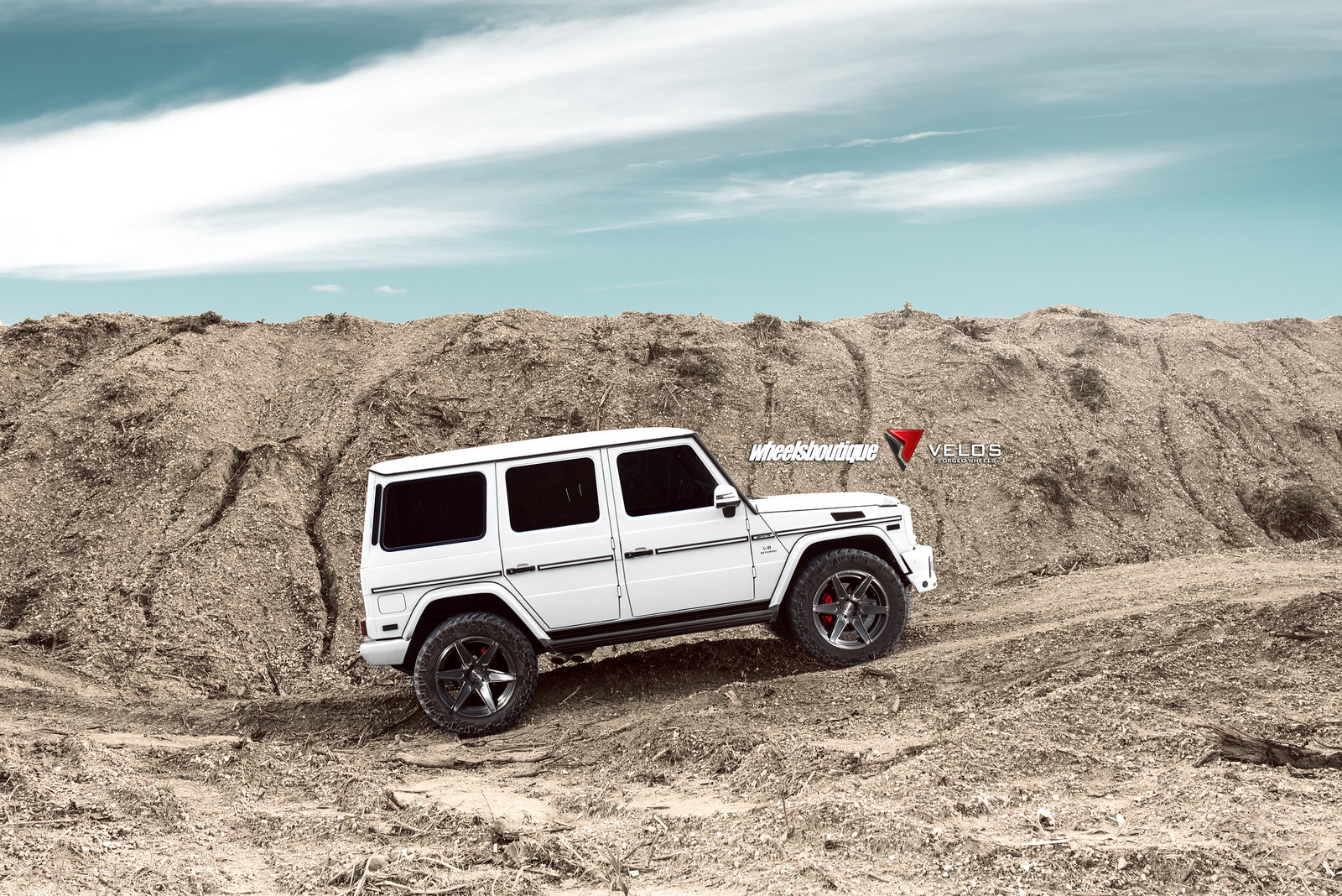 photo 4 Mercedes-Benz AMG G63 custom wheels Velos  S6 22x12.0, ET , tire size 375/45 R22. x ET 