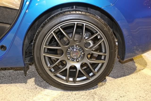 photo 2 Mazda Mazda3 custom wheels Drag 34 18x8.0, ET +47, tire size 225/40 R18. x ET