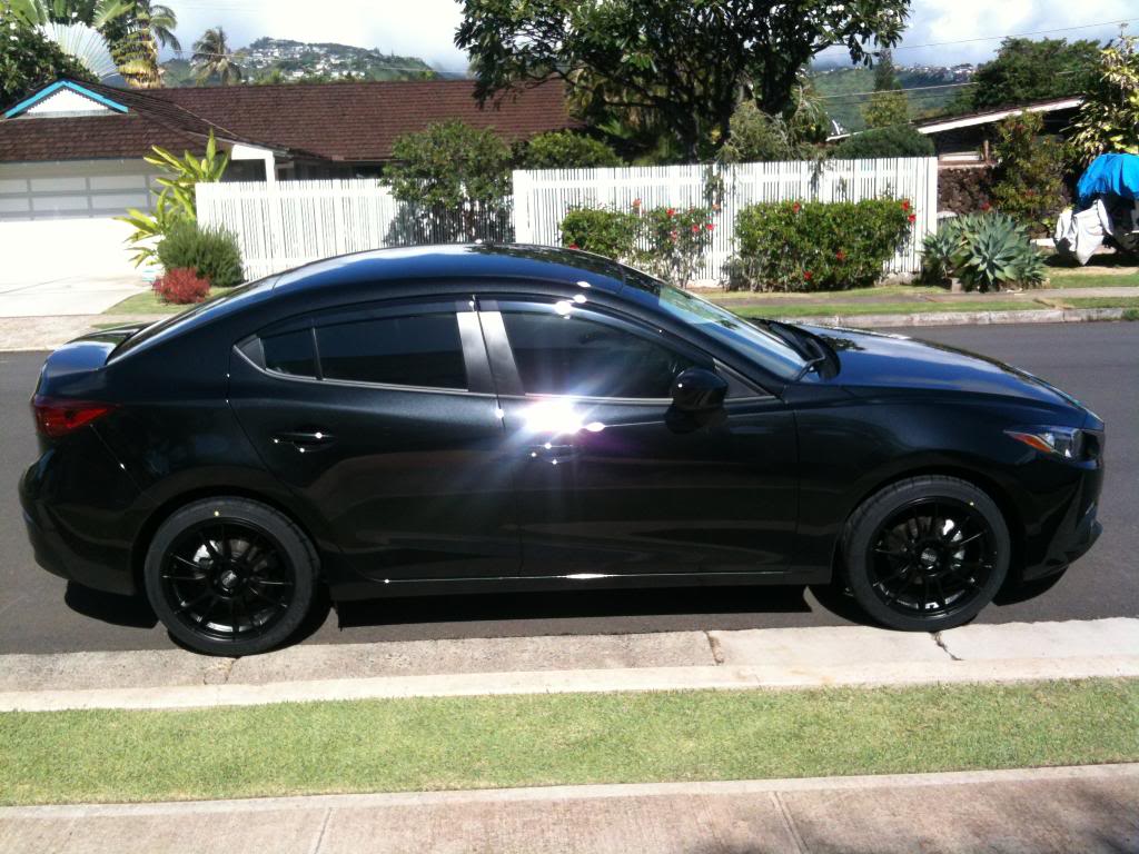 photo 1 Mazda Mazda3 custom wheels OZ Ultraleggera 18x8.0, ET +48, tire size 215/45 R18. x ET