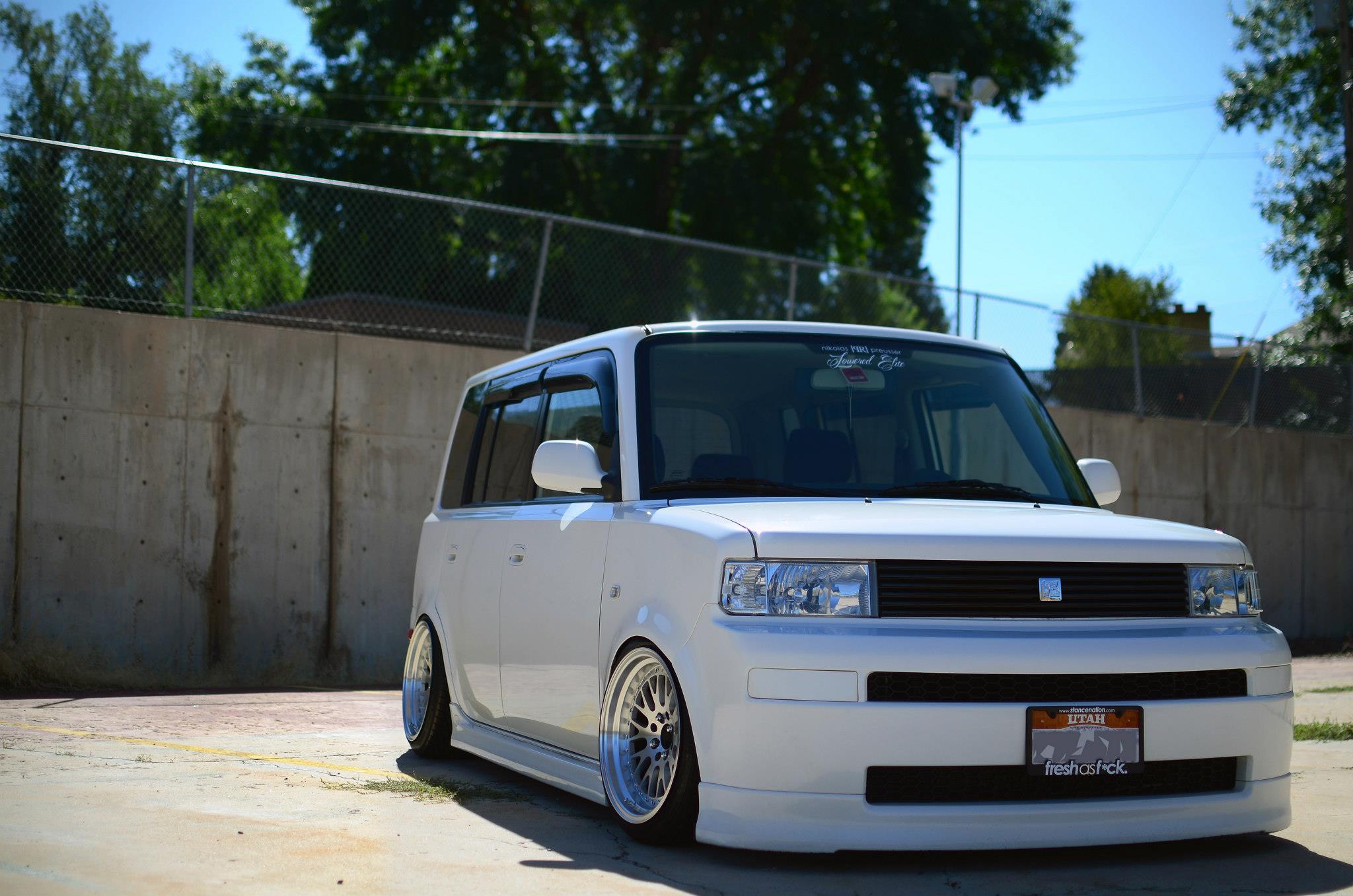 photo 3 Scion xB custom wheels   16x9.0, ET +17, tire size 205/40 R16. 16x9.0 ET0