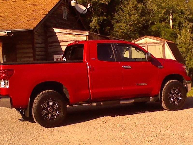 photo 1 Toyota Tundra custom wheels V-Tech Rage  18x9.0, ET -12, tire size 275/70 R18. x ET