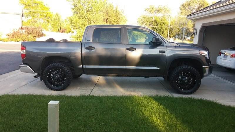 photo 1 Toyota Tundra custom wheels Dropstars 20x9.0, ET , tire size 295/55 R20. x ET