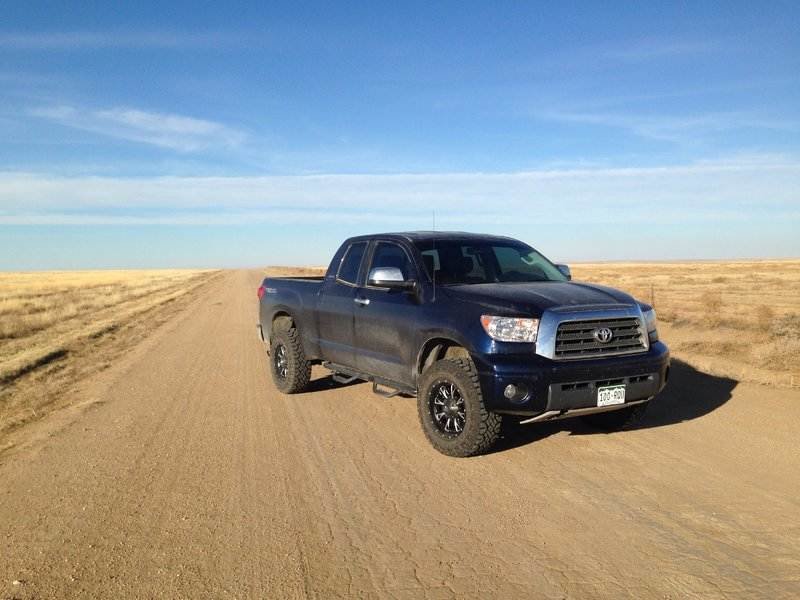 photo 1 Toyota Tundra custom wheels Fuel Full Throttle 18x9.0, ET +20, tire size 275/70 R18. x ET