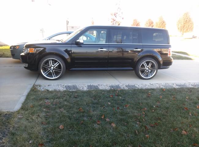 photo 1 Ford Flex custom wheels 22x9.5, ET , tire size 265/35 R22. x ET