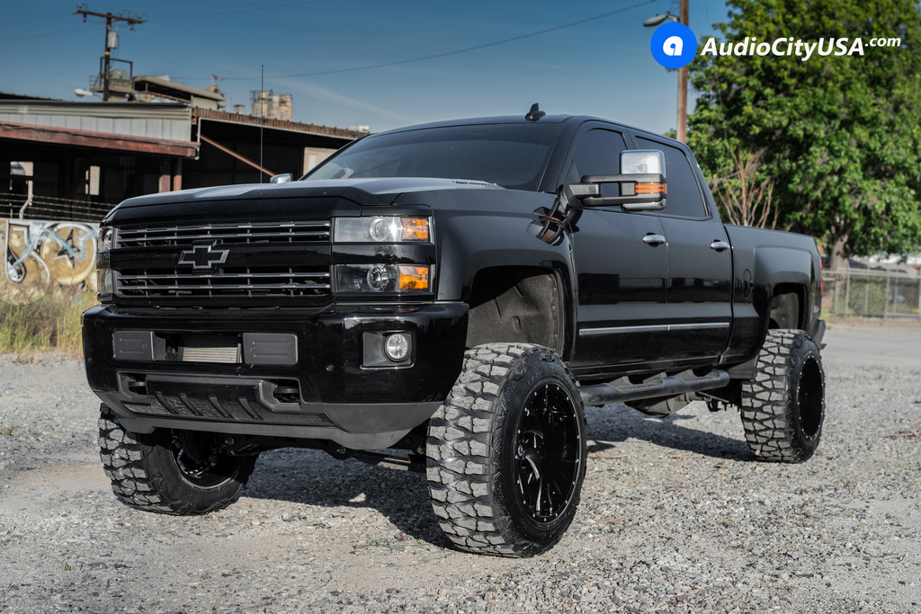 photo 3 Chevrolet Silverado 2500HD custom wheels Cleaver D239 22x14.0, ET , tire size 315/60 R22. x ET
