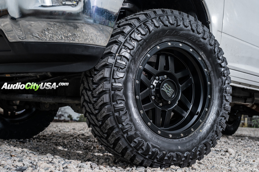 photo 6 RAM 2500 custom wheels Satin  XD128  20x10.0, ET , tire size 345/60 R20. x ET