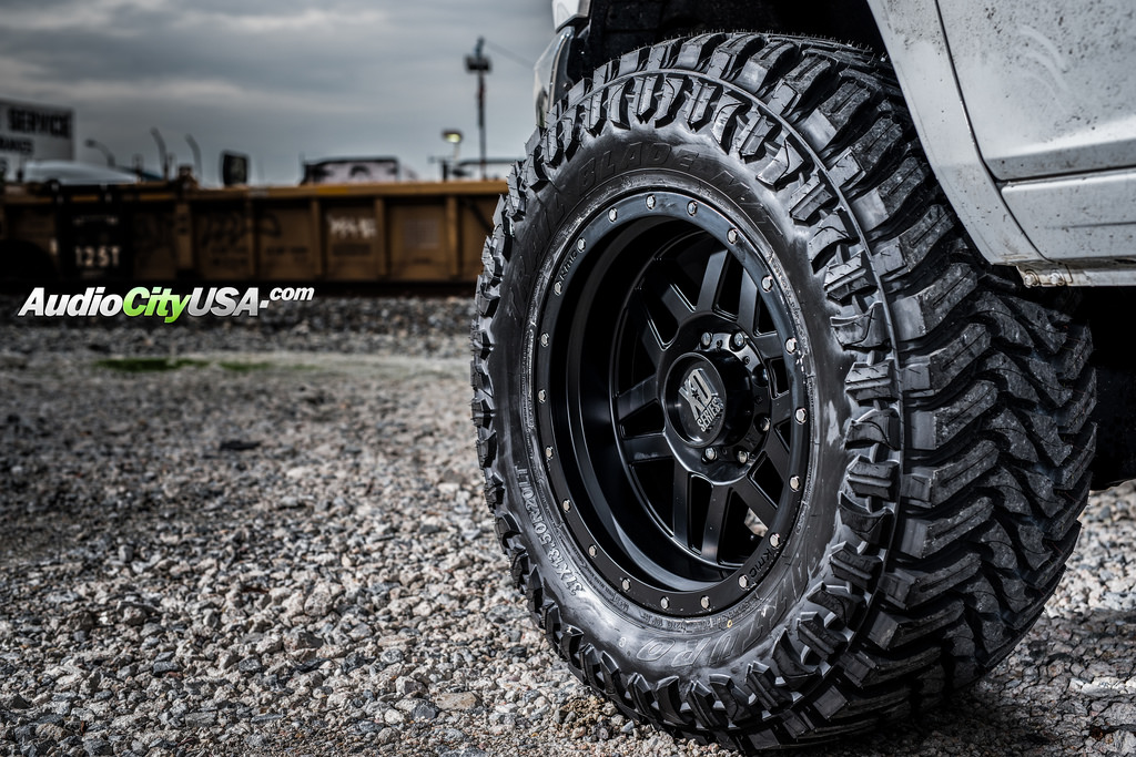 photo 7 RAM 2500 custom wheels Satin  XD128  20x10.0, ET , tire size 345/60 R20. x ET