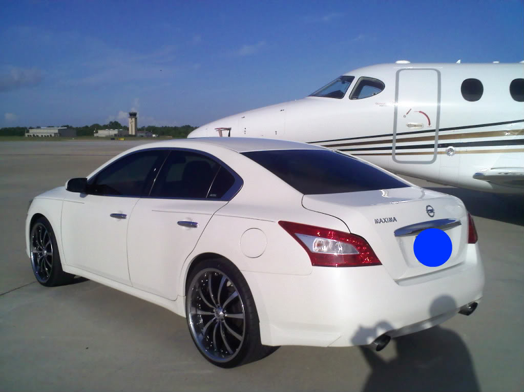 photo 2 Nissan Maxima custom wheels Lexani 22x, ET , tire size X R22. x ET