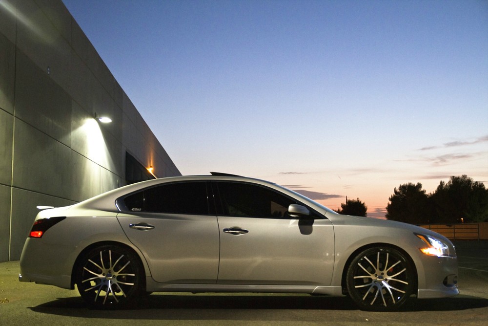 photo 2 Nissan Maxima custom wheels Giovanna Kilis 20x8.5, ET +35, tire size X R20. x ET