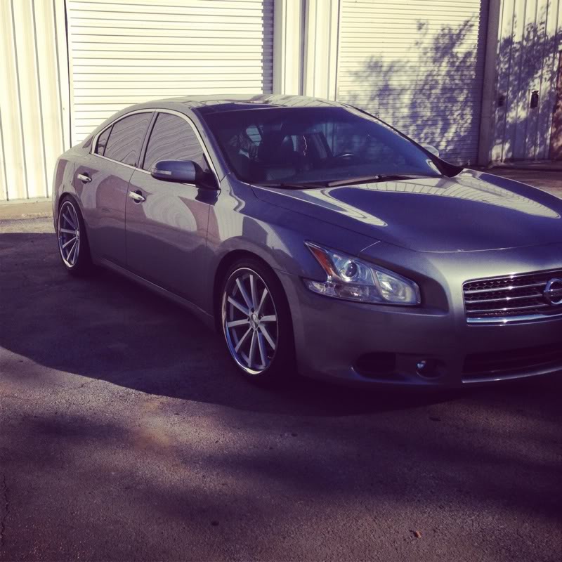 photo 2 Nissan Maxima custom wheels   20x9.0, ET +38, tire size X R20. 20x10.5 ET+42 