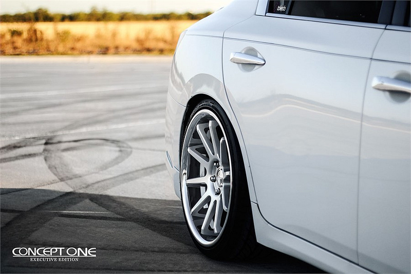 photo 1 Nissan Maxima custom wheels Concept One Executive CS 10.0 20x9.0, ET , tire size X R20. 20x10.5 ET