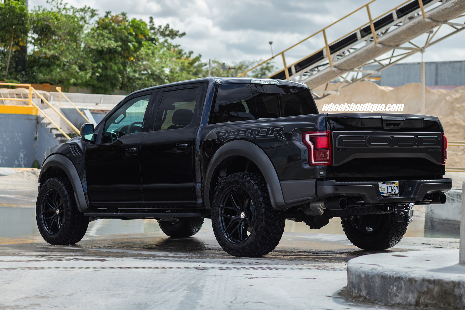 photo 4 Ford F-150 custom wheels HRE P161 22x11.0, ET , tire size 325/50 R22. x ET