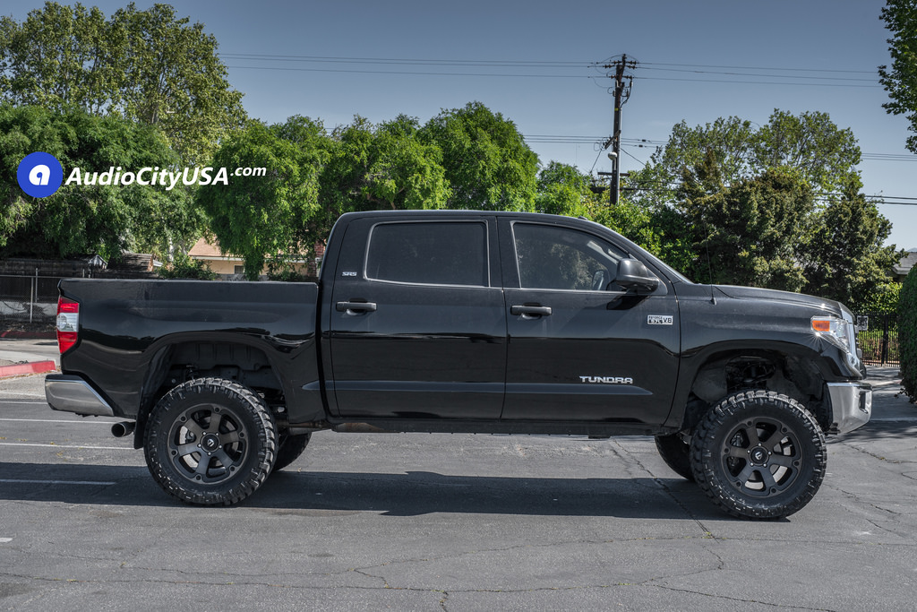 photo 2 Toyota Tundra custom wheels Fuel D564 20x9.0, ET , tire size 315/60 R20. x ET 