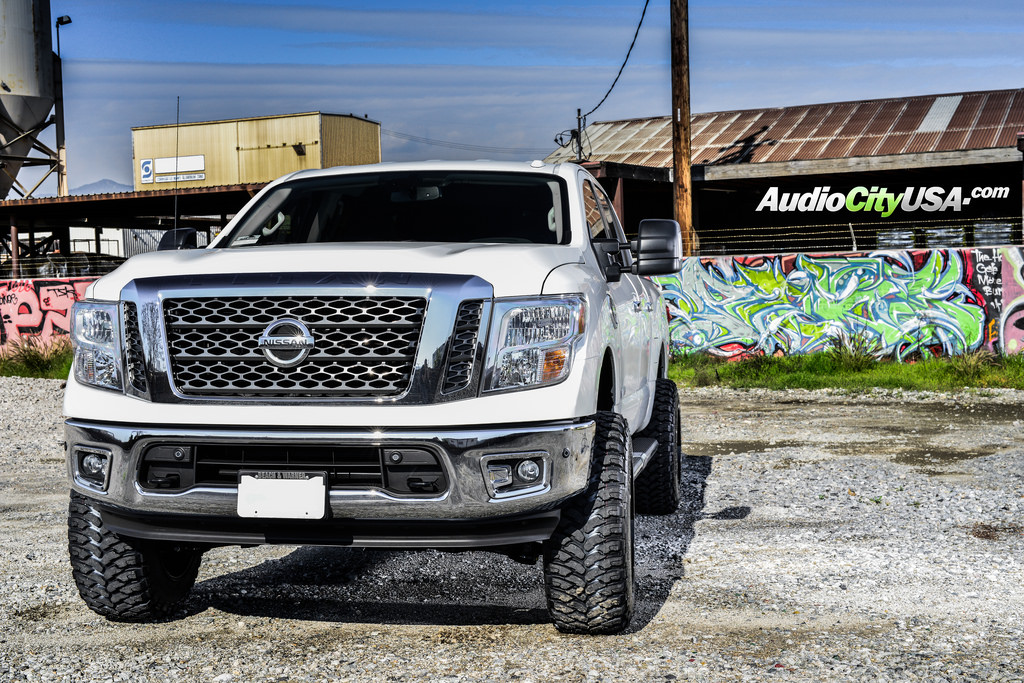 photo 5 Nissan Titan custom wheels XD Buck XD825 20x12.0, ET , tire size 315/50 R20. x ET 