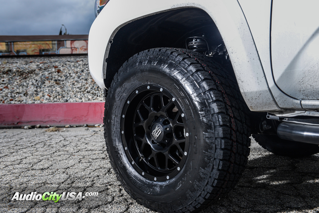 photo 1 Toyota Tacoma custom wheels XD Grenade 820 17x9.0, ET , tire size 265/70 R17. x ET 