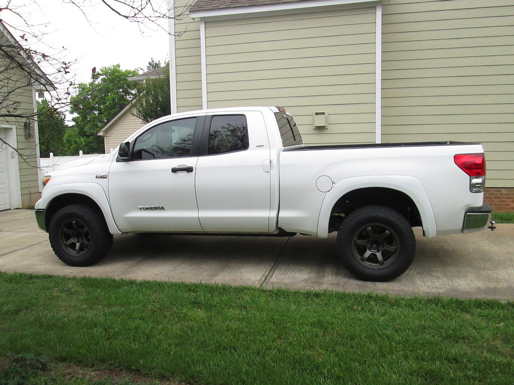 photo 1 Toyota Tundra custom wheels FN  BFD  18x9.0, ET +12, tire size 305/60 R18. x ET