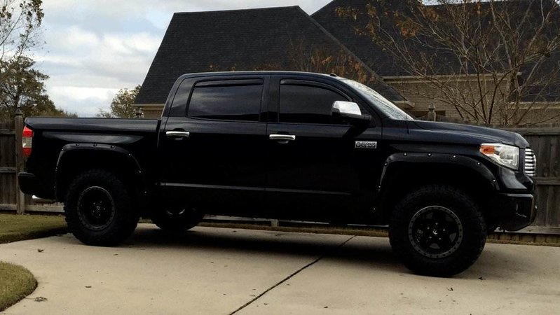 photo 2 Toyota Tundra custom wheels Fuel  Anza 18x9.0, ET +20, tire size 285/75 R18. x ET 