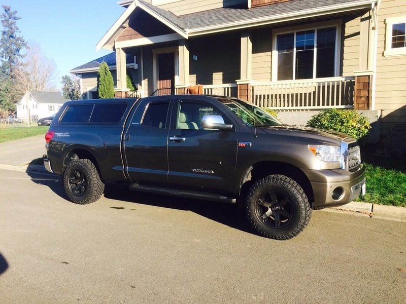 photo 2 Toyota Tundra custom wheels Fuel Beast 18x9.0, ET +1, tire size 295/65 R18. x ET
