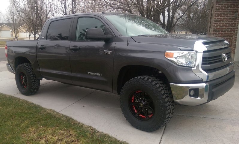 photo 1 Toyota Tundra custom wheels Mayhem  18x, ET +18, tire size 295/75 R18. x ET