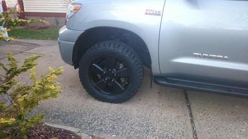 photo 2 Toyota Tundra custom wheels Carve 20x, ET , tire size 275/60 R20. x ET