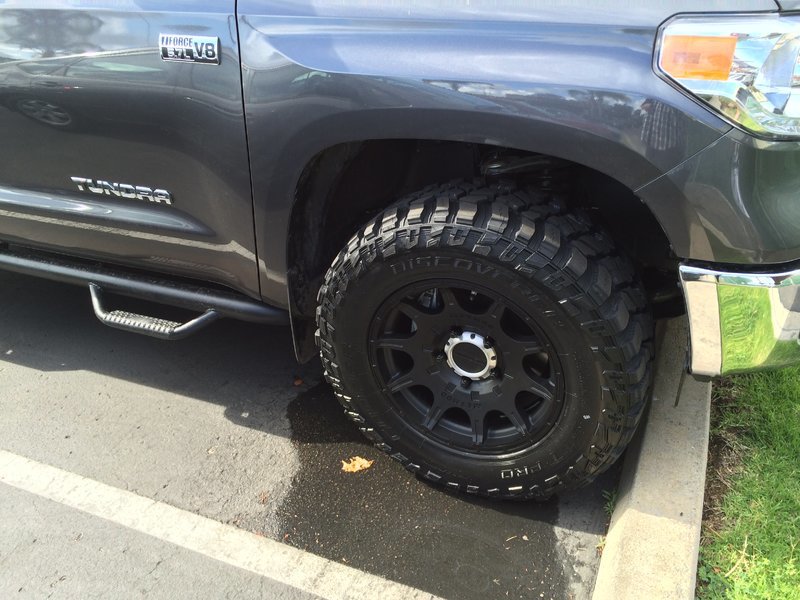 photo 2 Toyota Tundra custom wheels Method Race Roost 18x, ET +18, tire size 285/65 R18. x ET