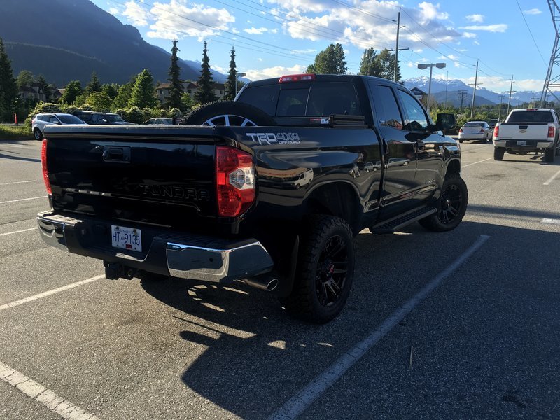photo 2 Toyota Tundra custom wheels Worx  Beast  20x9.0, ET +25, tire size 305/55 R20. x ET