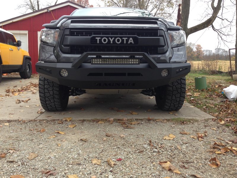 photo 2 Toyota Tundra custom wheels KMC XD 129 Holeshots 17x8.0, ET +18, tire size 305/60 R17. x ET