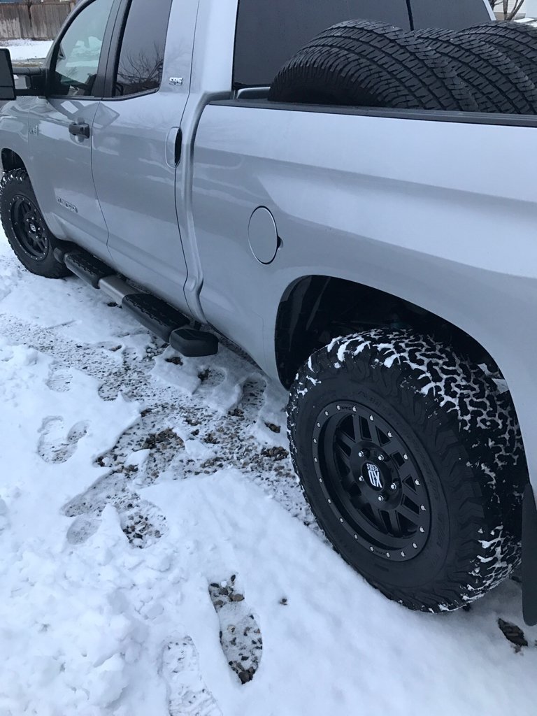 photo 2 Toyota Tundra custom wheels XD Machete 128 18x9.0, ET +25, tire size 275/70 R18. x ET 