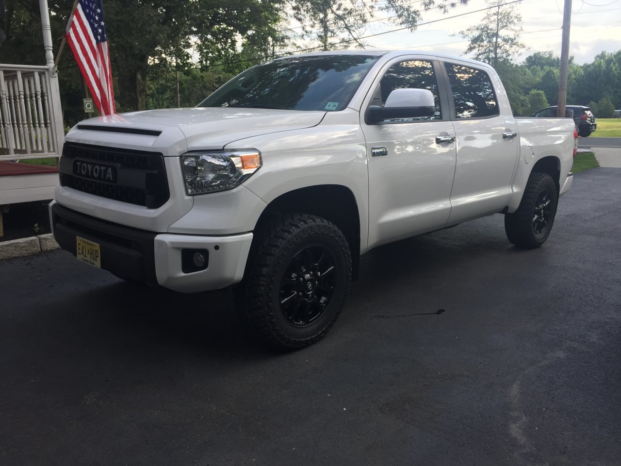 photo 2 Toyota Tundra custom wheels Stock TRD wheels 18x, ET , tire size 275/70 R18. x ET