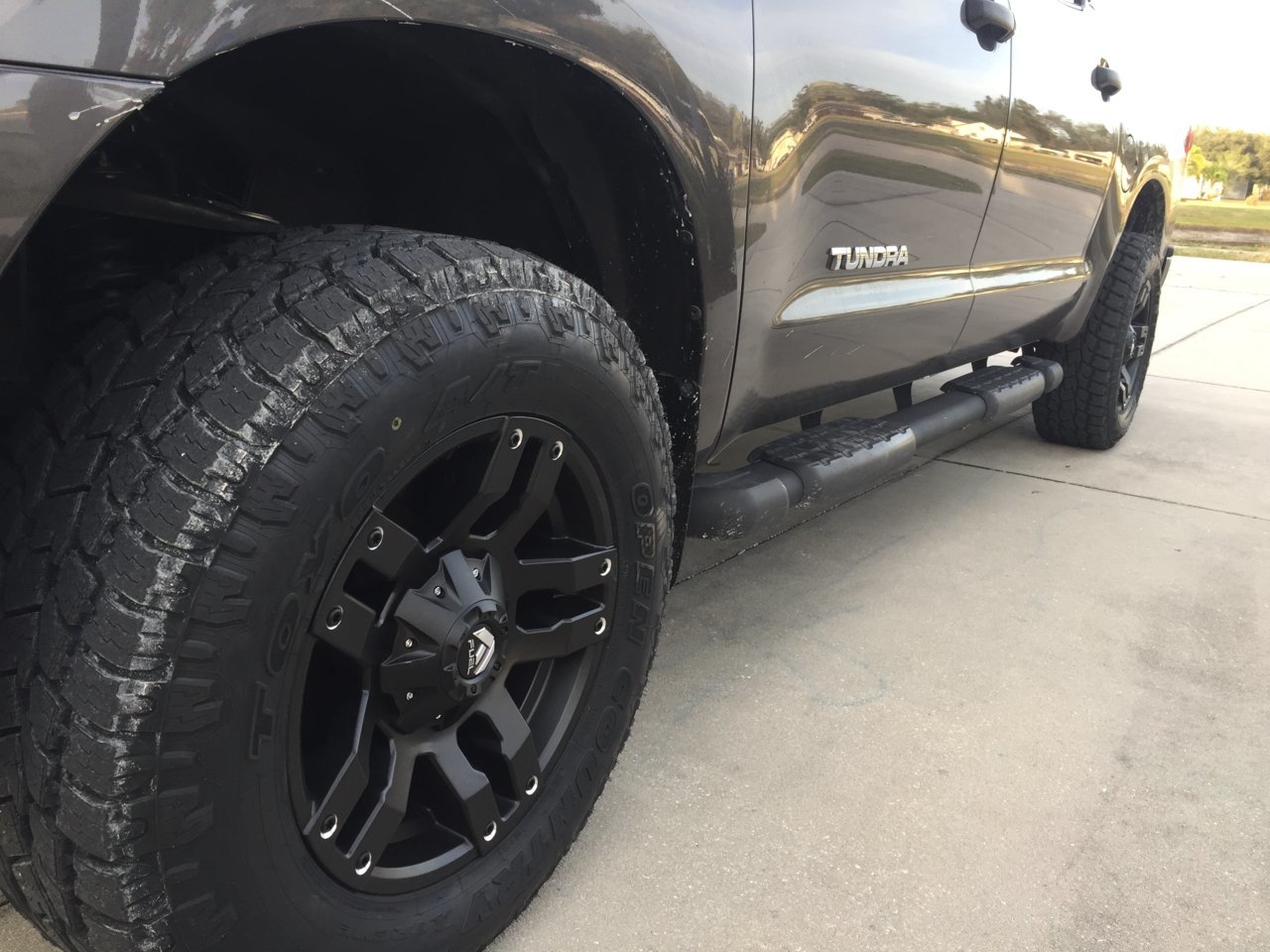 photo 2 Toyota Tundra custom wheels Fuel Pump D515 18x, ET +1, tire size 285/65 R18. x ET