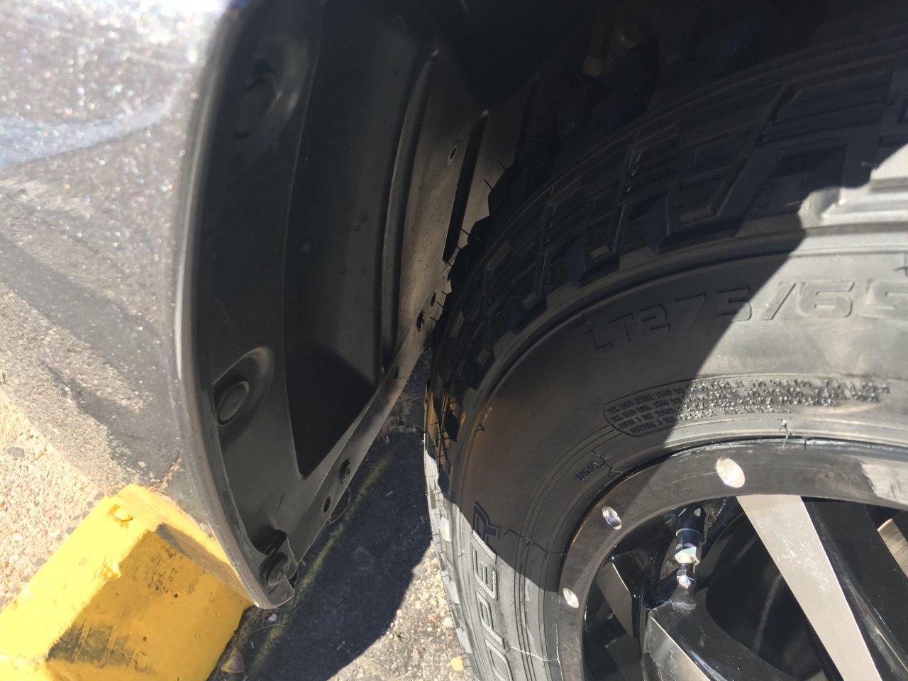 photo 3 Toyota Tundra custom wheels Moto Metal  970 20x, ET +18, tire size 275/65 R20. x ET