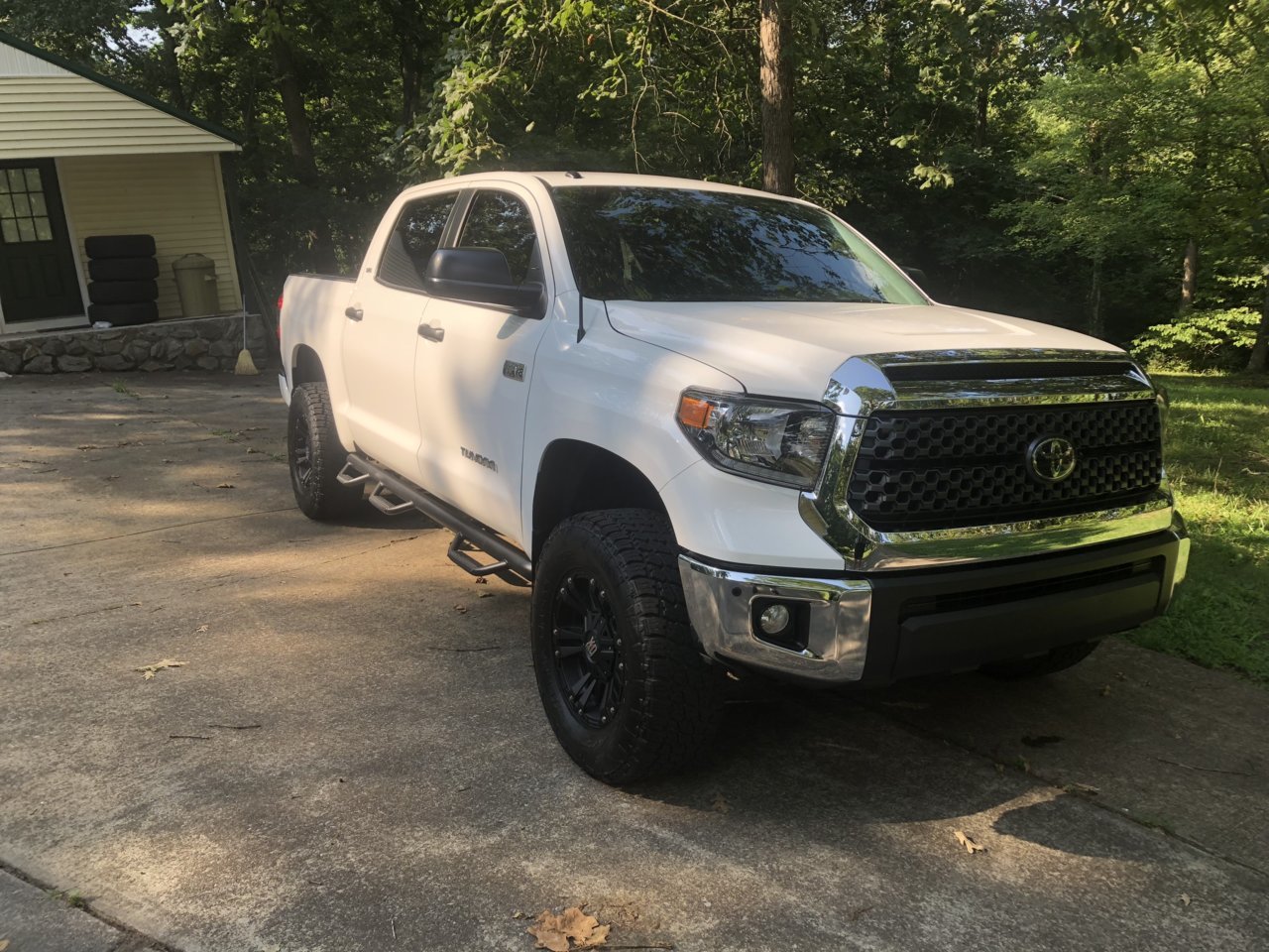 photo 1 Toyota Tundra custom wheels KMC XD Monster II 18x9.0, ET +18, tire size 305/65 R18. x ET