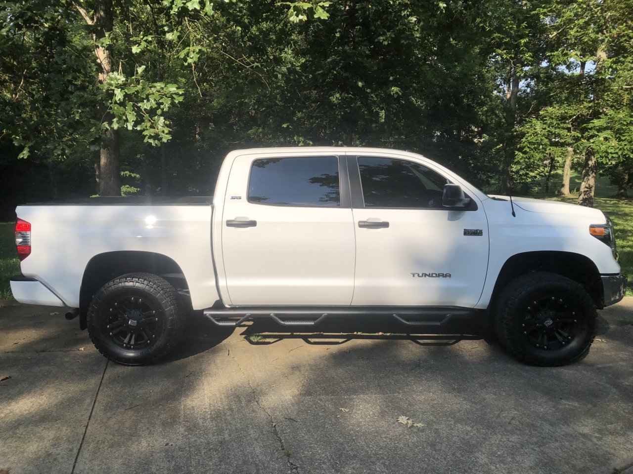 photo 2 Toyota Tundra custom wheels KMC XD Monster II 18x9.0, ET +18, tire size 305/65 R18. x ET