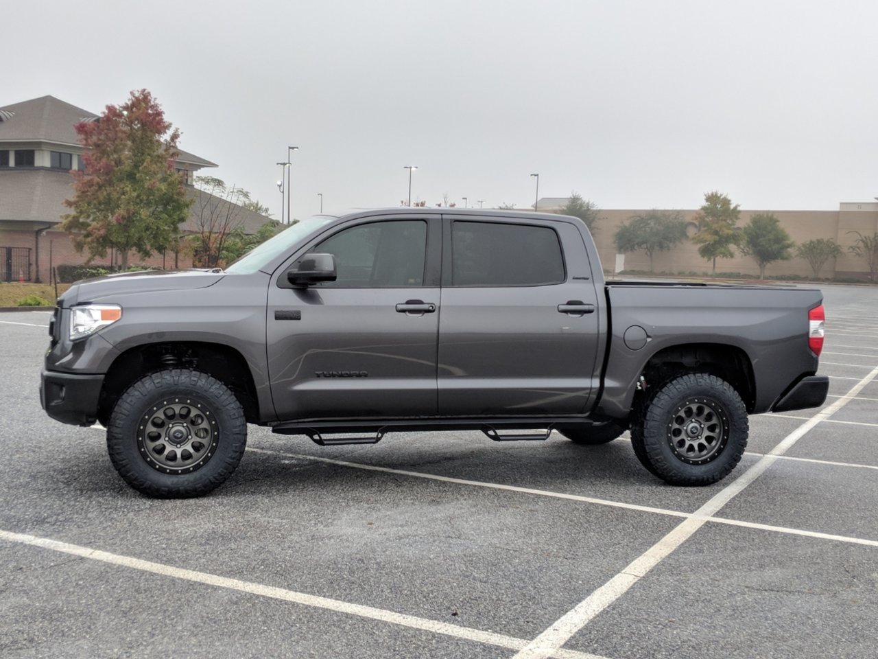 photo 1 Toyota Tundra custom wheels Stealth Custom Series Ray 10 18x, ET , tire size 295/70 R18. x ET