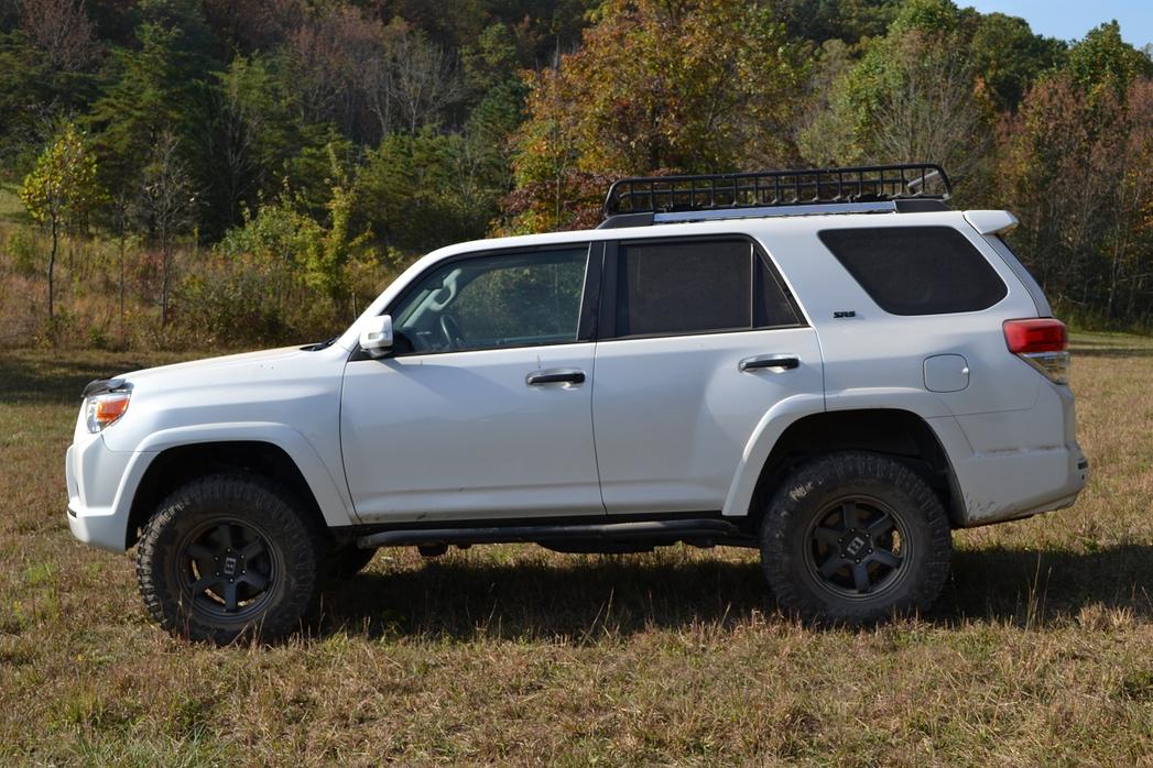 photo 1 Toyota 4Runner custom wheels Level 8 MK6 17x8.0, ET 0, tire size 285/70 R17. x ET