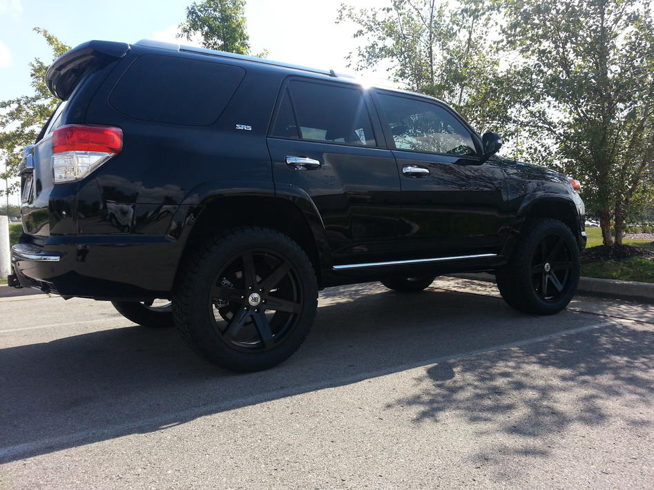 photo 1 Toyota 4Runner custom wheels Black Rhino Peak 22x9.5, ET +30, tire size 285/50 R22. x ET