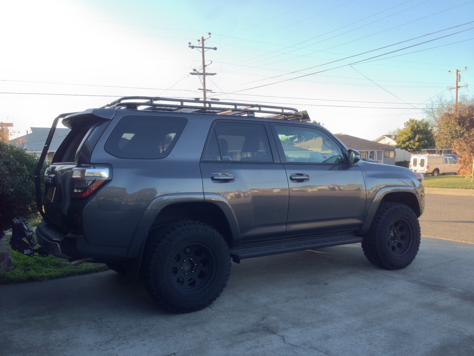 photo 1 Toyota 4Runner custom wheels Procomp 7069 17x9.0, ET -6, tire size 285/70 R17. x ET