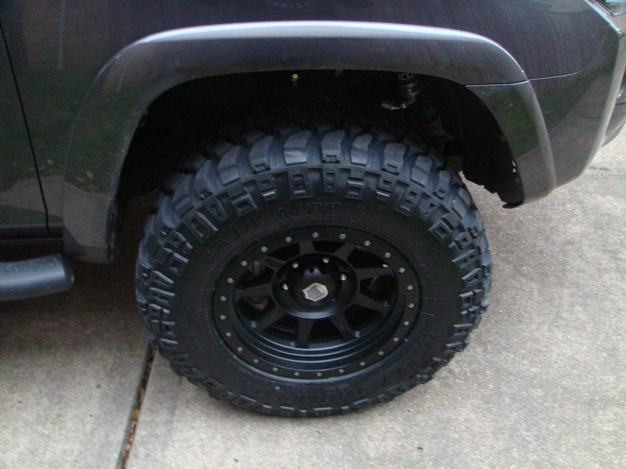 photo 1 Toyota 4Runner custom wheels Deegan   38 Pro 4 17x9.0, ET -12, tire size 285/70 R17. x ET 