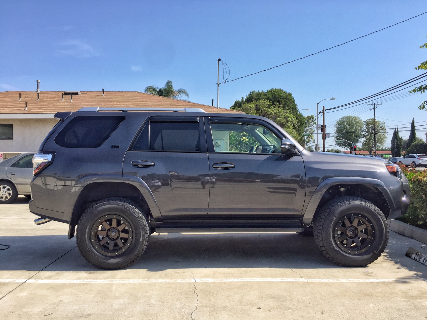 photo 1 Toyota 4Runner custom wheels Stealth  Custom Series SR8 17x8.5, ET -10, tire size 285/70 R17. x ET