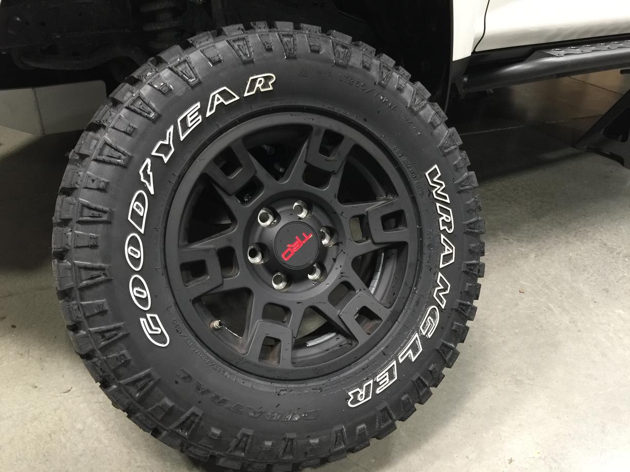 photo 1 Toyota 4Runner custom wheels Trd  pro  17x7.0, ET +4, tire size 265/70 R17. x ET