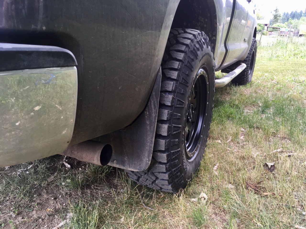 photo 2 Toyota Tundra custom wheels Raceline  Defenders 18x9.0, ET +18, tire size 285/75 R18. x ET