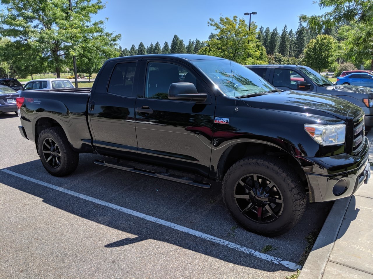 photo 1 Toyota Tundra custom wheels KMC  Slides x, ET -38, tire size 285/65 R. x ET