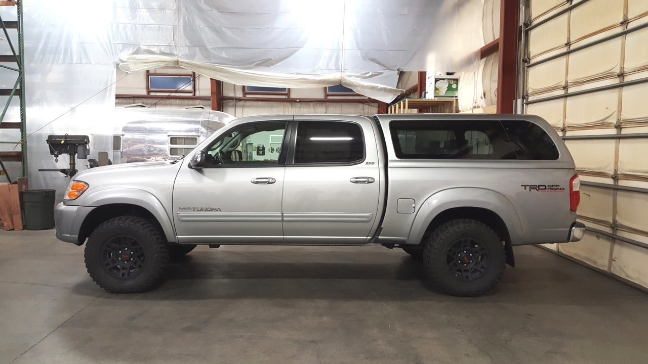 photo 1 Toyota Tundra custom wheels   17x7.0, ET , tire size 285/70 R17. x ET