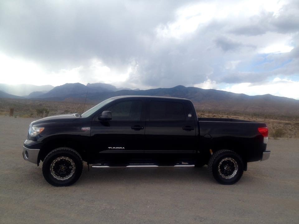 photo 1 Toyota Tundra custom wheels   18x8.5, ET +10, tire size 285/75 R18. x ET 