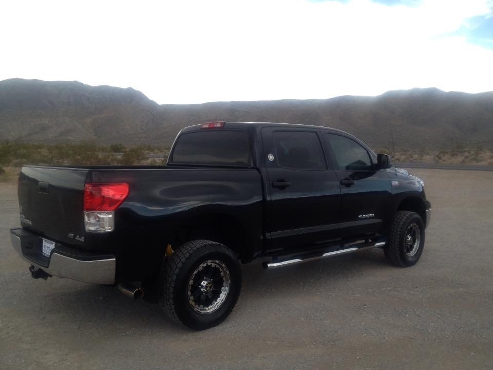 photo 2 Toyota Tundra custom wheels   18x8.5, ET +10, tire size 285/75 R18. x ET 