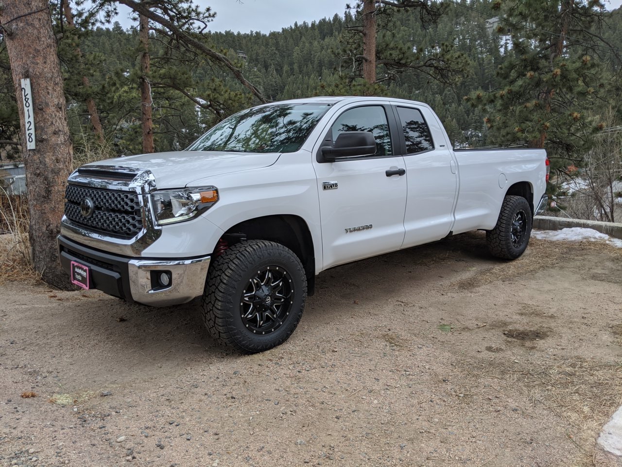 photo 1 Toyota Tundra custom wheels   18x9.0, ET +20, tire size 285/65 R18. x ET