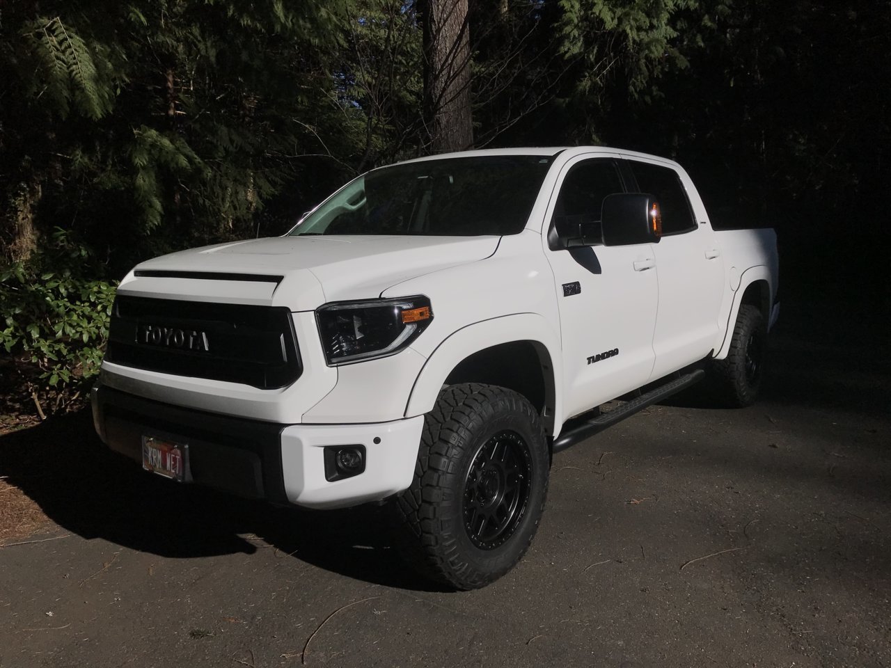 photo 1 Toyota Tundra custom wheels   18x9.0, ET +25, tire size 285/70 R18. x ET