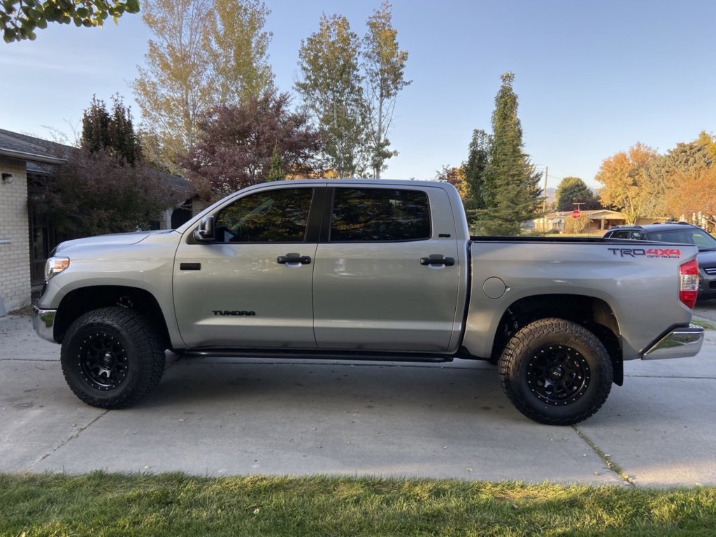 photo 1 Toyota Tundra custom wheels   18x9.0, ET +25, tire size 295/70 R18. x ET